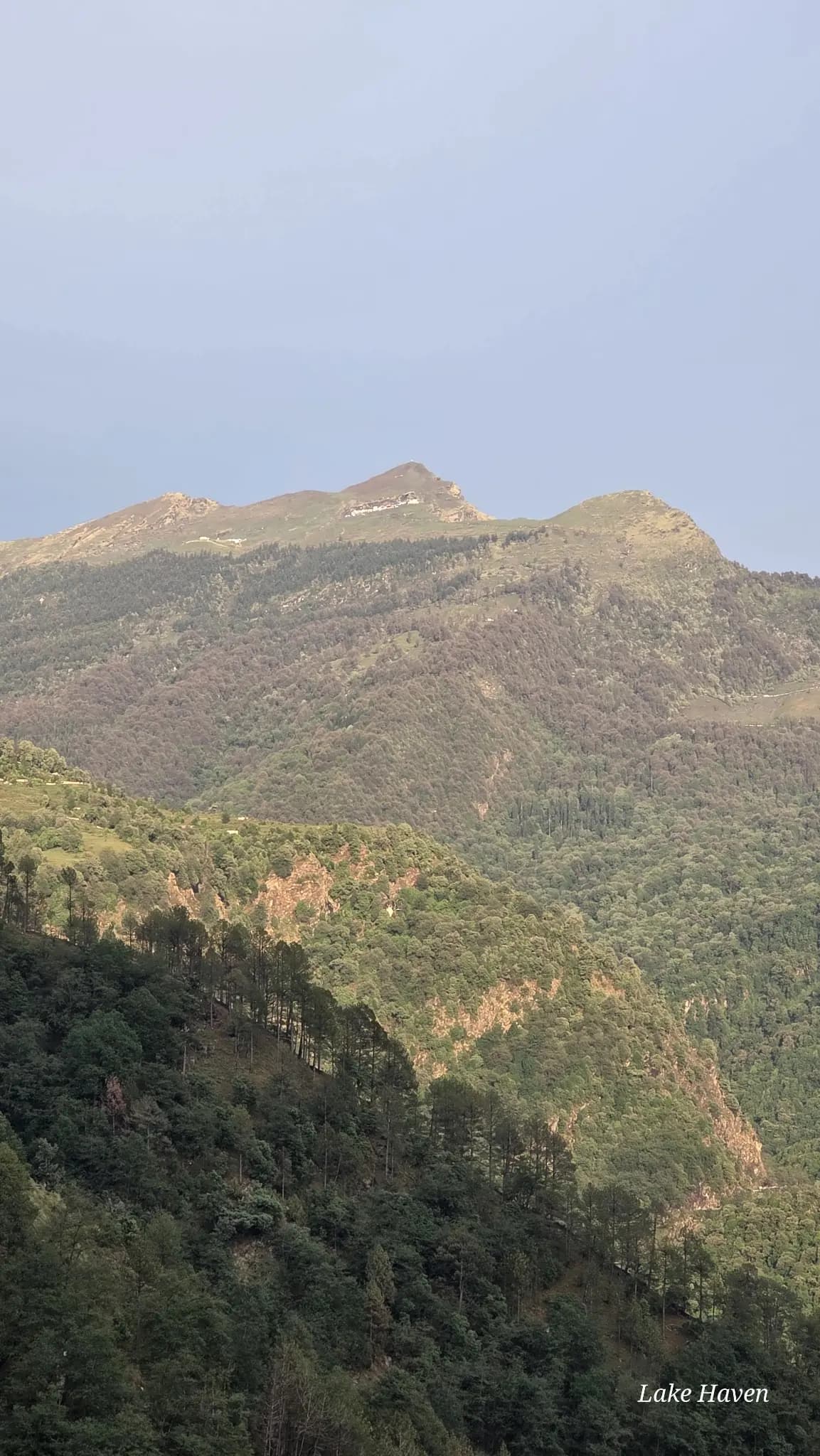 Mountain ridge in the Chopta region near the Tungnath travel route in Uttarakhand