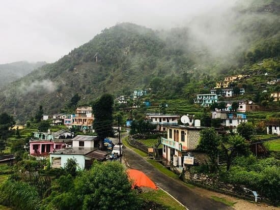 I Spent a Week in Sari Village — Here's Everything You Need to Know