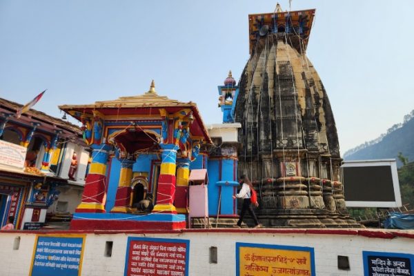 Ukhimath-Omkareshwar-Temple-8